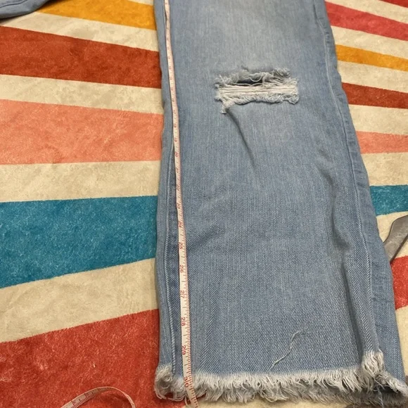 YMI Women's Light Blue Distressed Jeans rolled waist - Picture 7 of 8